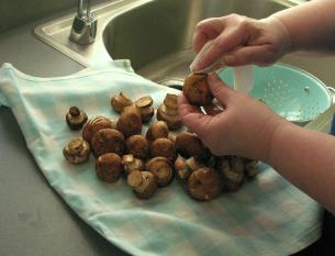 Wipe clean the mushrooms